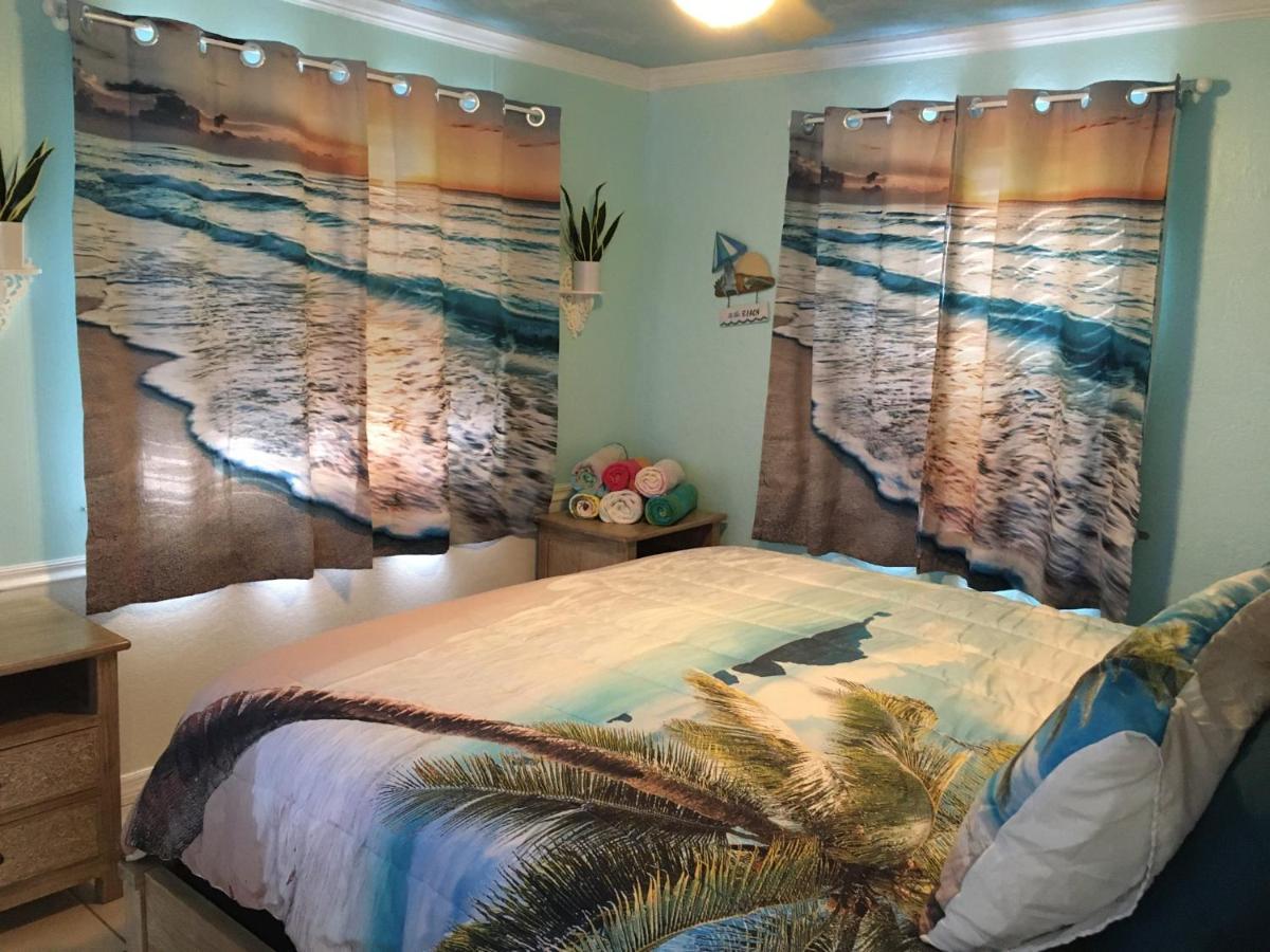 The Monterey Beach Resort セント・ピート・ビーチ エクステリア 写真